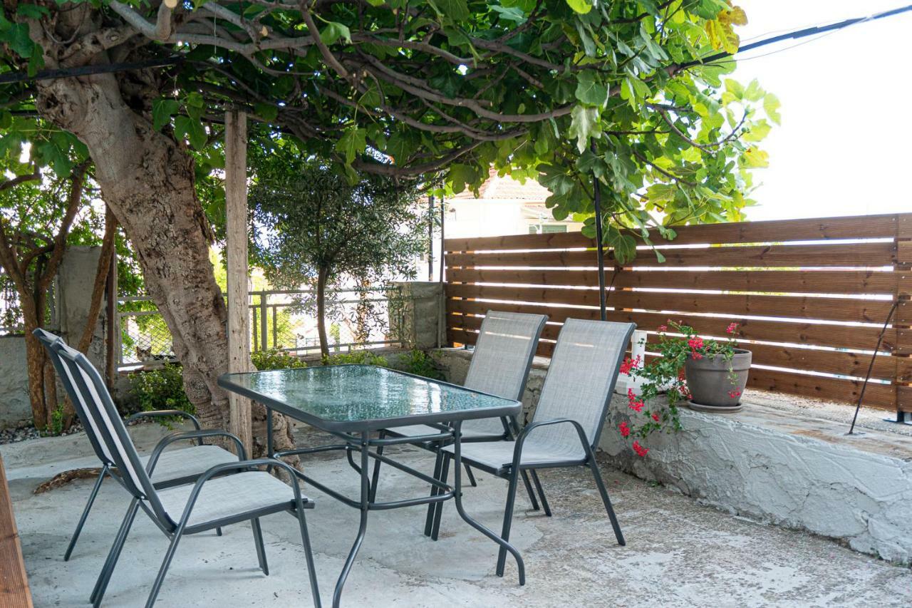 Petra'S House Apartment Kavala Exterior photo